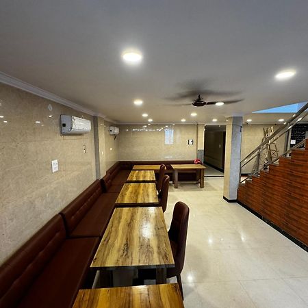 Hotel Walk Inn فريد آباد المظهر الخارجي الصورة