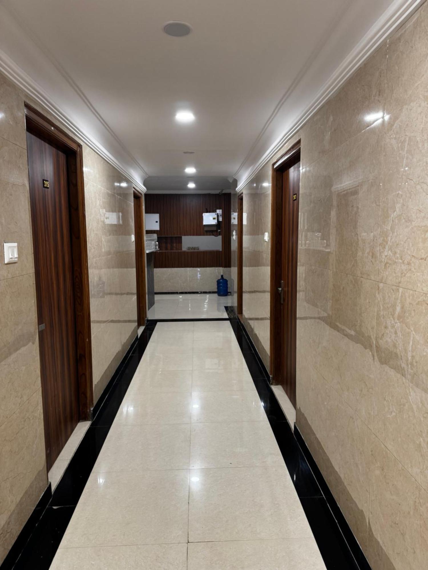 Hotel Walk Inn فريد آباد المظهر الخارجي الصورة