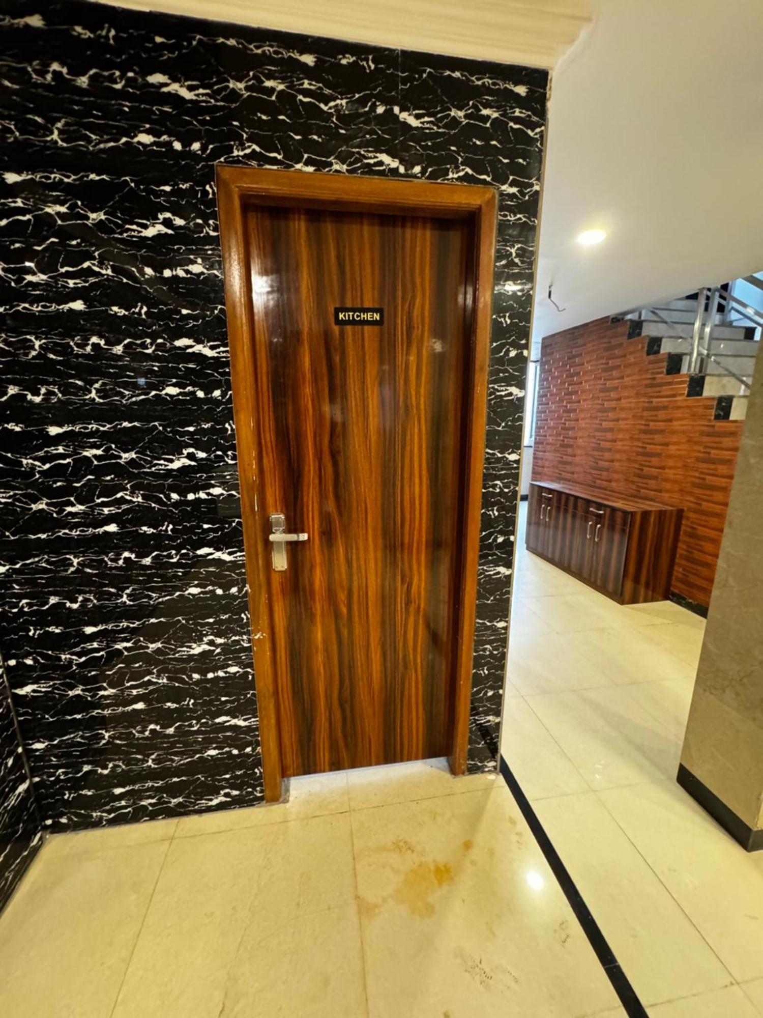 Hotel Walk Inn فريد آباد المظهر الخارجي الصورة