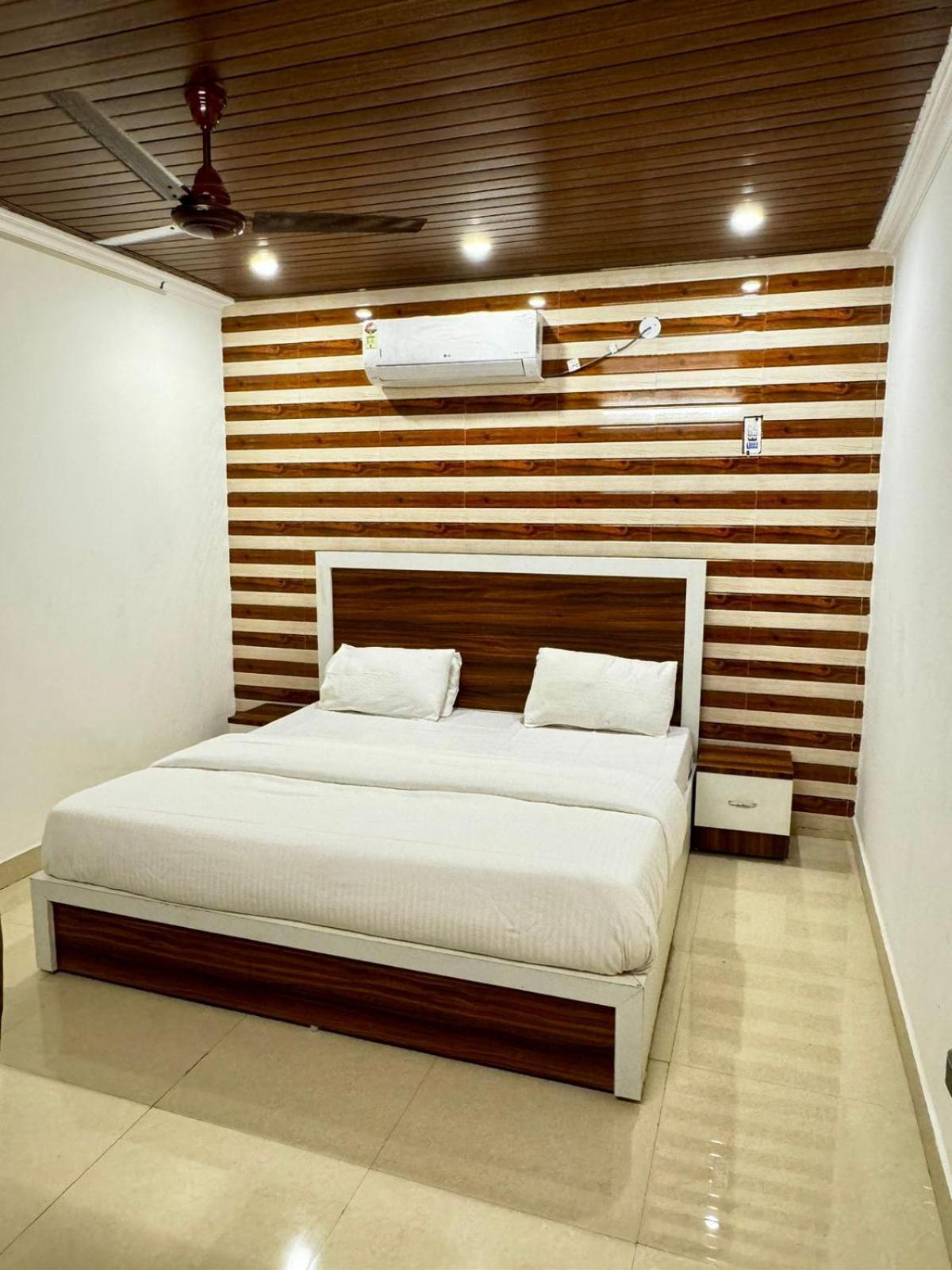 Hotel Walk Inn فريد آباد المظهر الخارجي الصورة